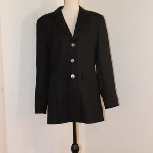 Signature Expressions, black Blazer size 8........C2